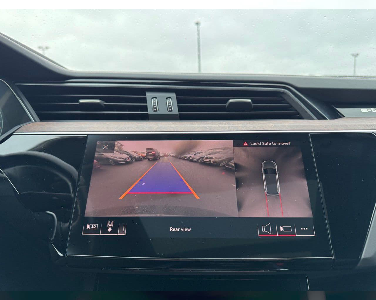 2020 Audi e-tron