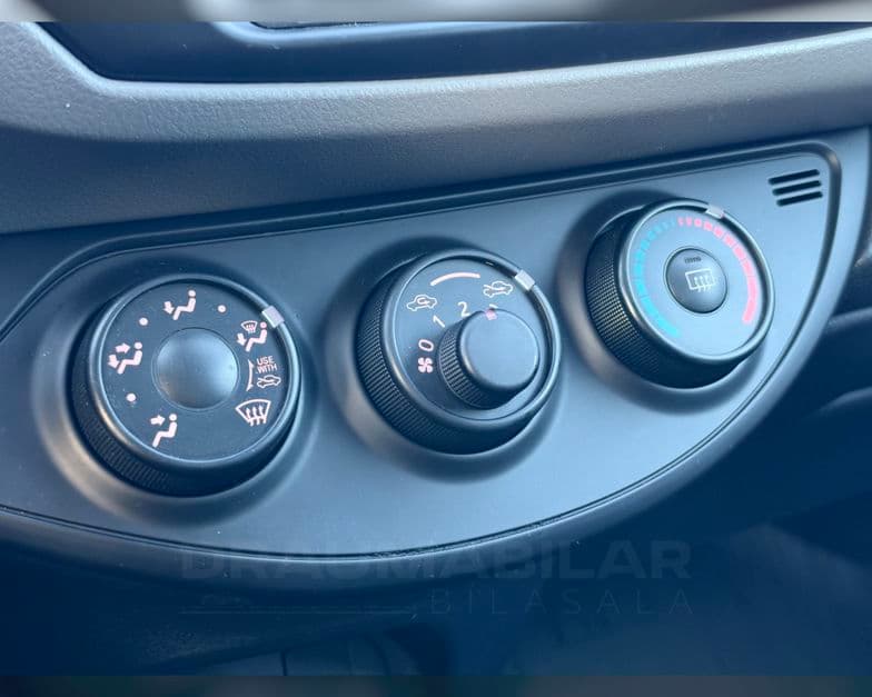 2016 Toyota Yaris