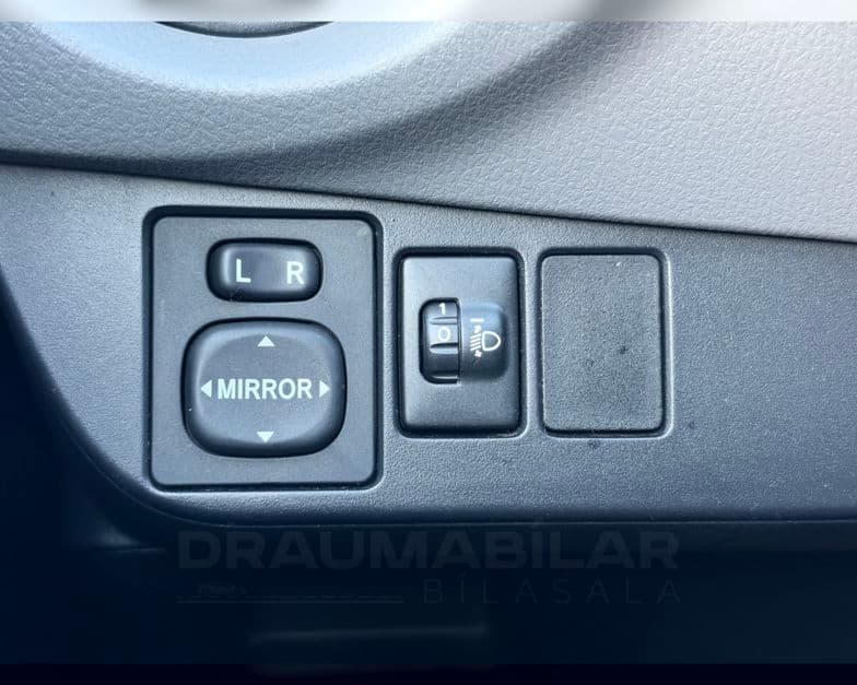 2016 Toyota Yaris