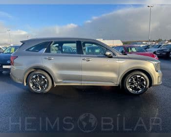 2025 Kia Sorento Style