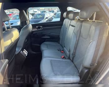 2025 Kia Sorento Style