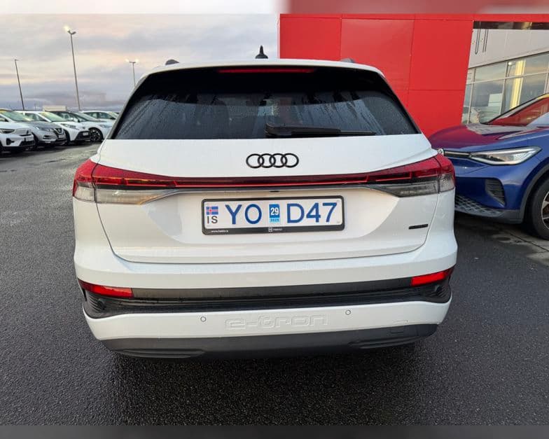 2025 Audi Q4 45 e-tron