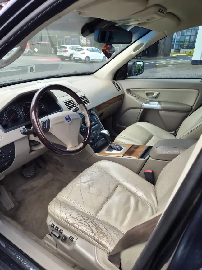 2005 Volvo XC90