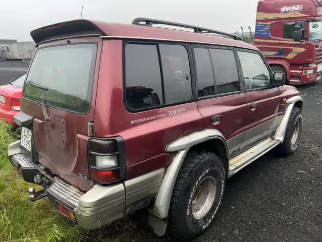 1999 Mitsubishi Pajero