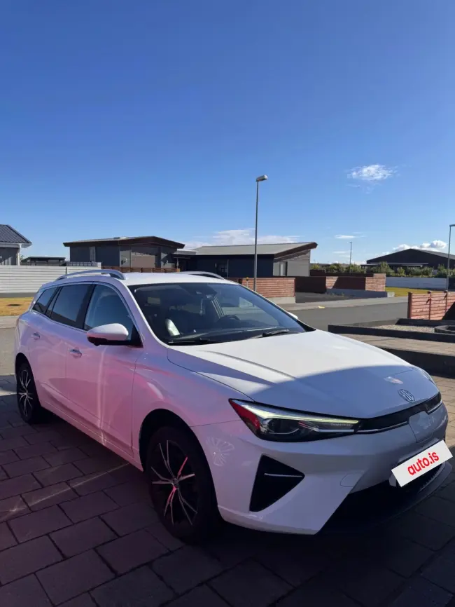 2023 MG MG5
