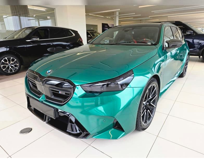 2025 BMW M5