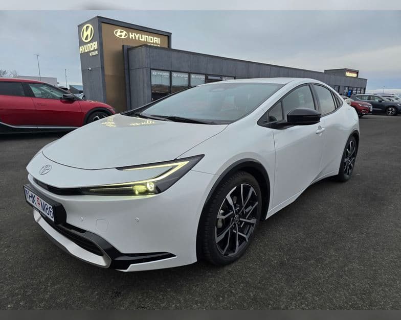 2024 Toyota Prius Premium PHEV