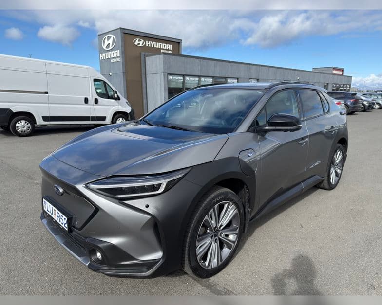2023 Subaru Solterra LUX