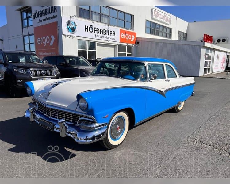 1956 Ford Fairlane