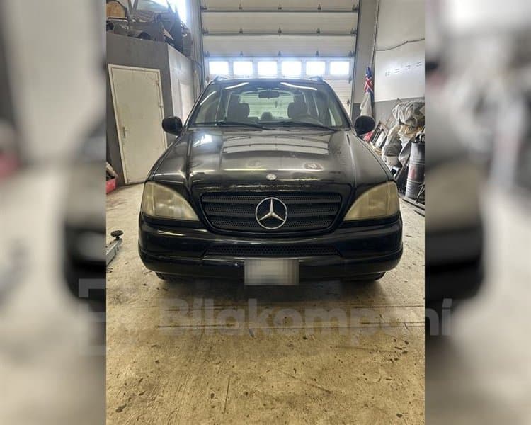 2000 Mercedes-Benz ML 320