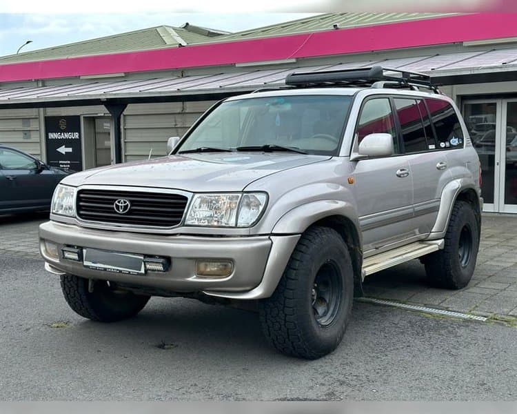 2001 Toyota Land Cruiser 100 VX V8
