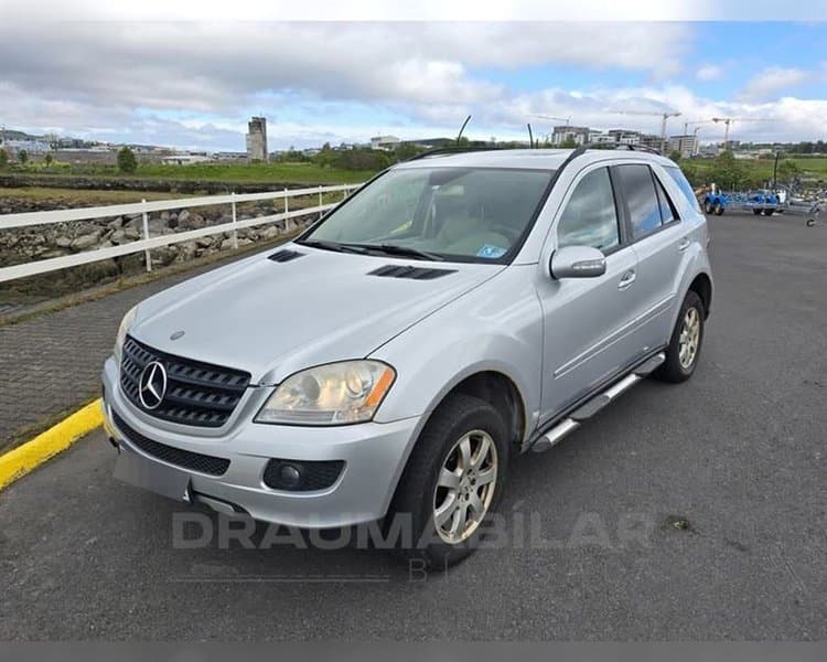 2005 Mercedes-Benz ML 350