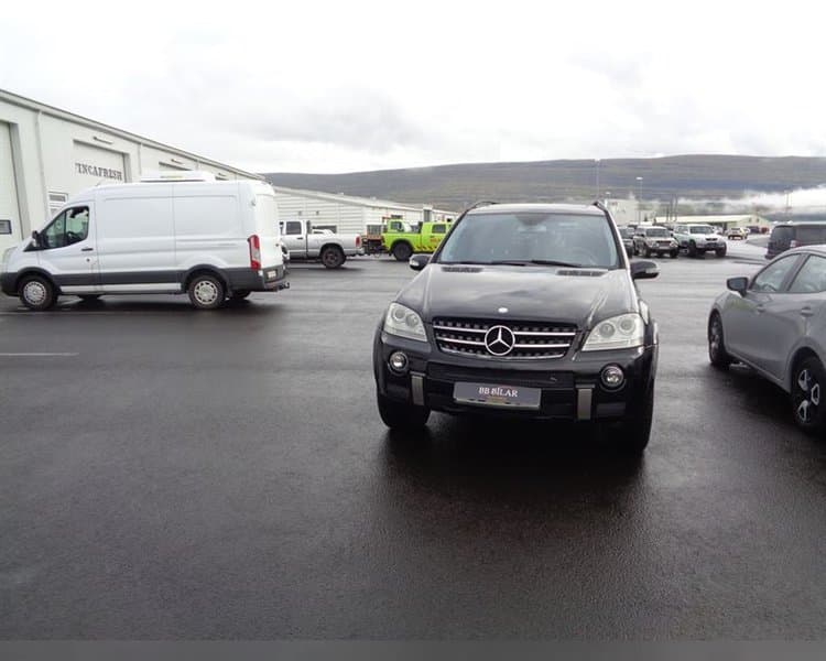 2005 Mercedes-Benz ML 500
