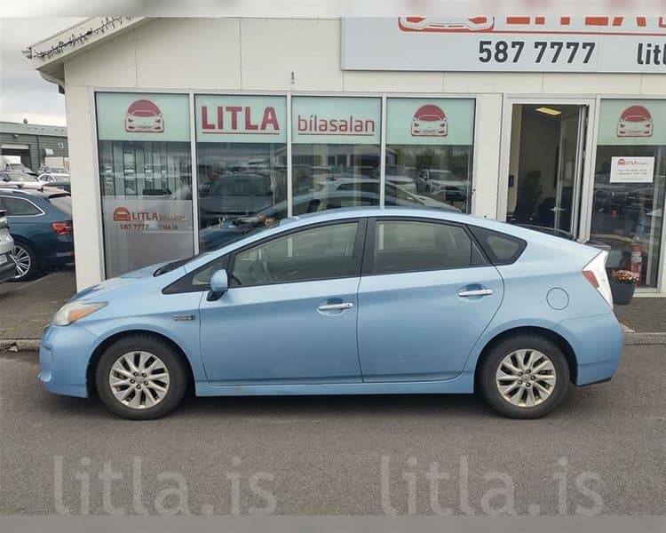 2012 Toyota Prius Plug IN