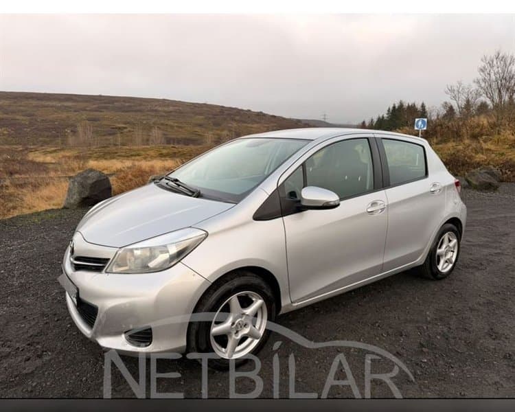 2012 Toyota Yaris Active