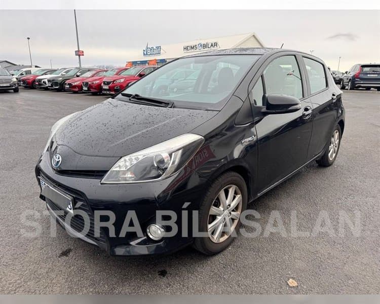 2012 Toyota Yaris Hybrid