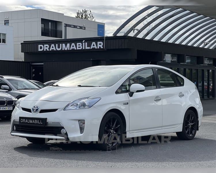 2013 Toyota Prius Plug-in Hybrid