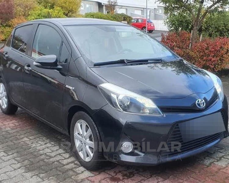 2013 Toyota Yaris Hybrid
