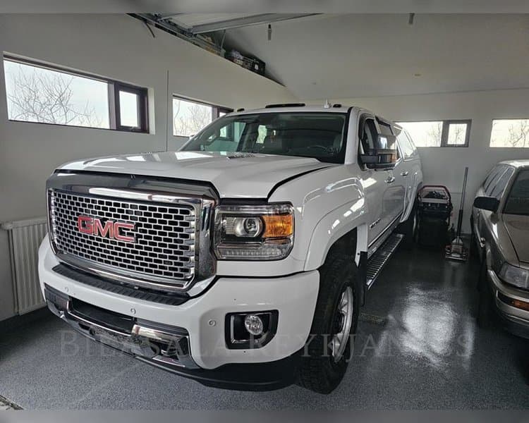2014 GMC Sierra 3500HD Denali