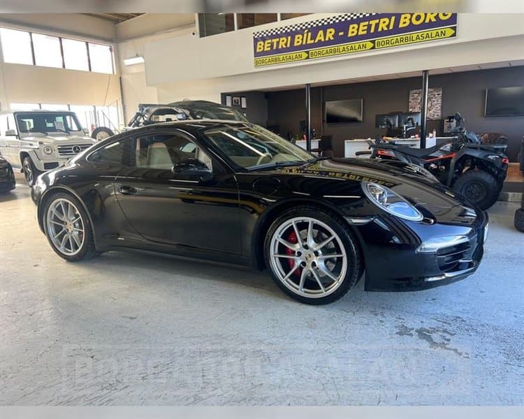 2014 Porsche 911 Carrera 4S