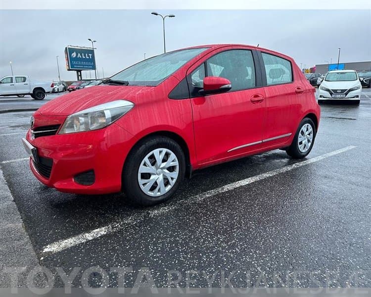 2014 Toyota Yaris Active
