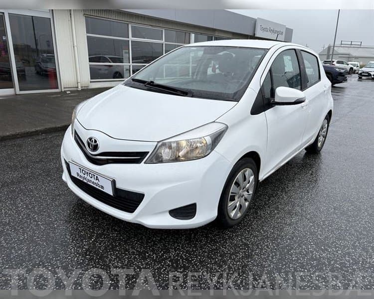 2014 Toyota Yaris Active