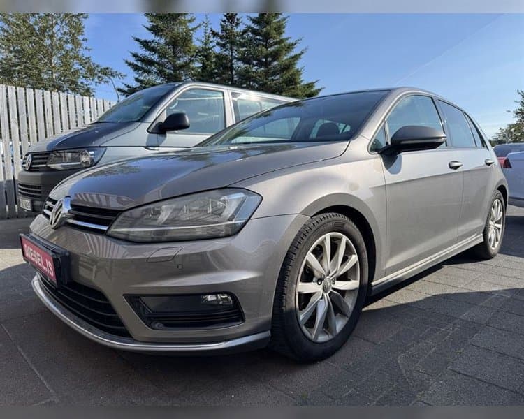 2014 Volkswagen Golf R-Line