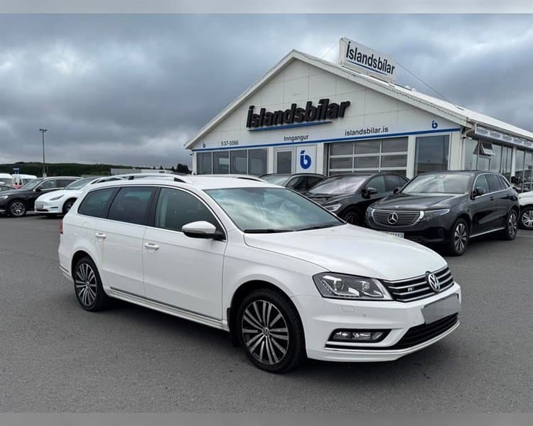 2014 Volkswagen Passat R-Line