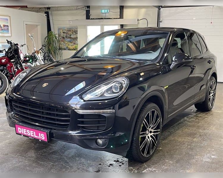 2015 Porsche Cayenne S E Hybrid