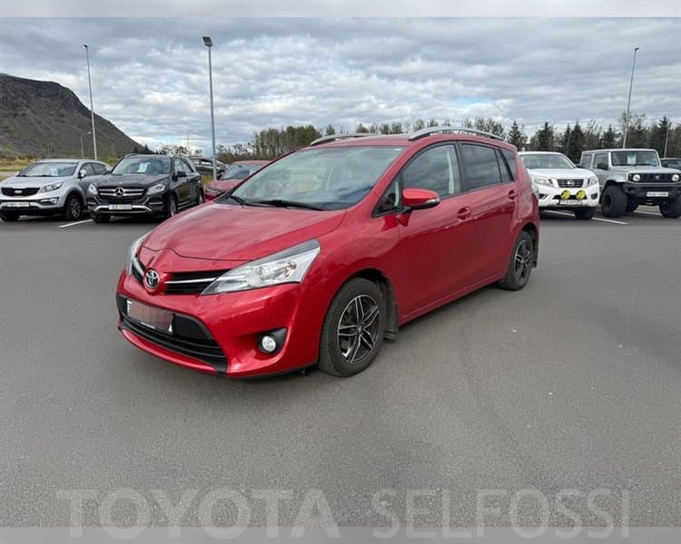 2015 Toyota Verso
