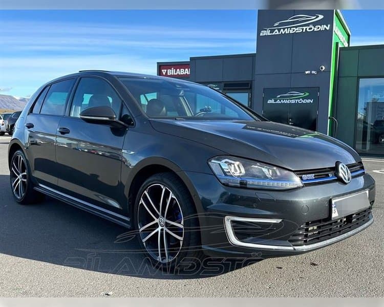 2015 Volkswagen Golf GTE