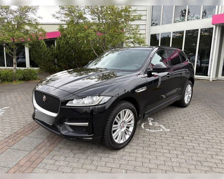 2016 Jaguar F-Pace