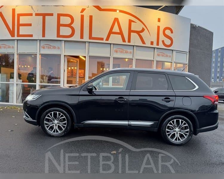 2016 Mitsubishi Outlander Instyle 7-Manna