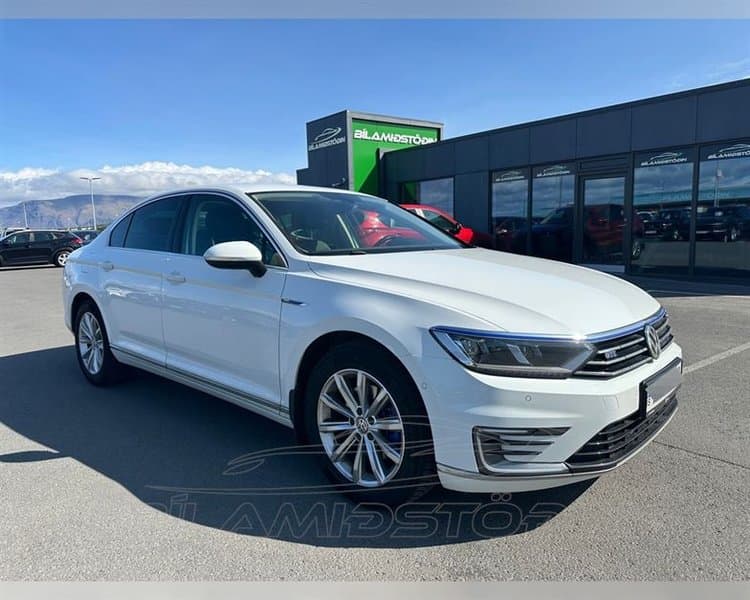 2016 Volkswagen Passat GTE