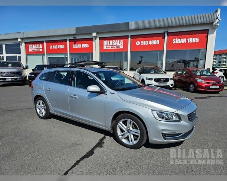 2016 Volvo V60 Twin Engine D6