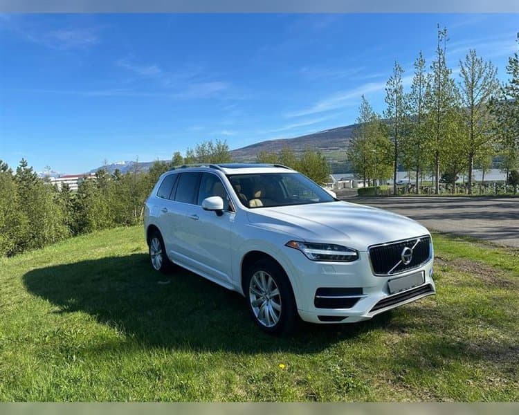 2016 Volvo XC90 T8 Hybrid
