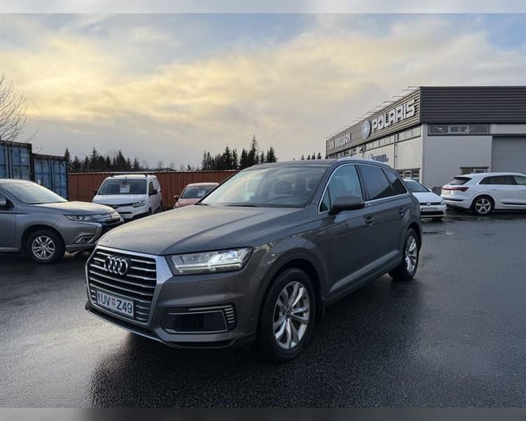 2017 Audi Q7 e-tron Quattro