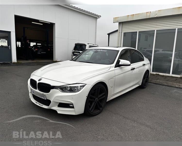 2017 BMW 3 Series 330 Iperformance