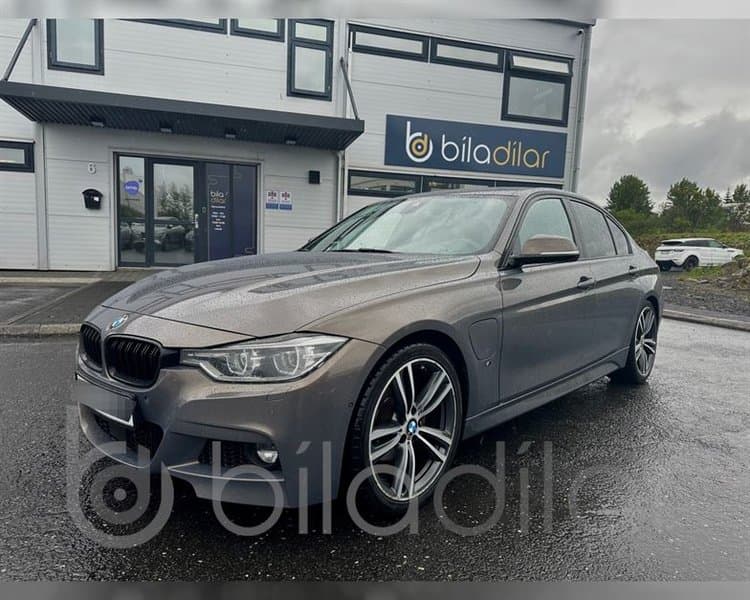 2017 BMW 3 Series 330e M-Performance