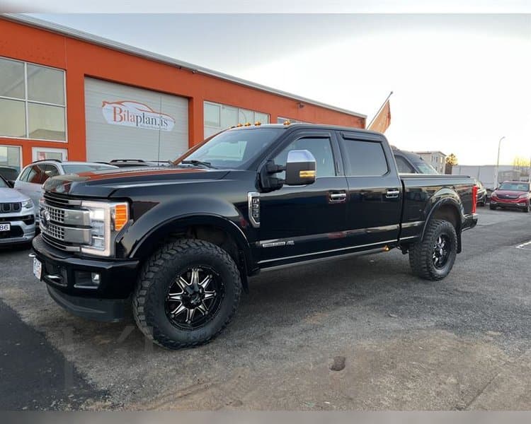2017 Ford F-350 Platinium 37
