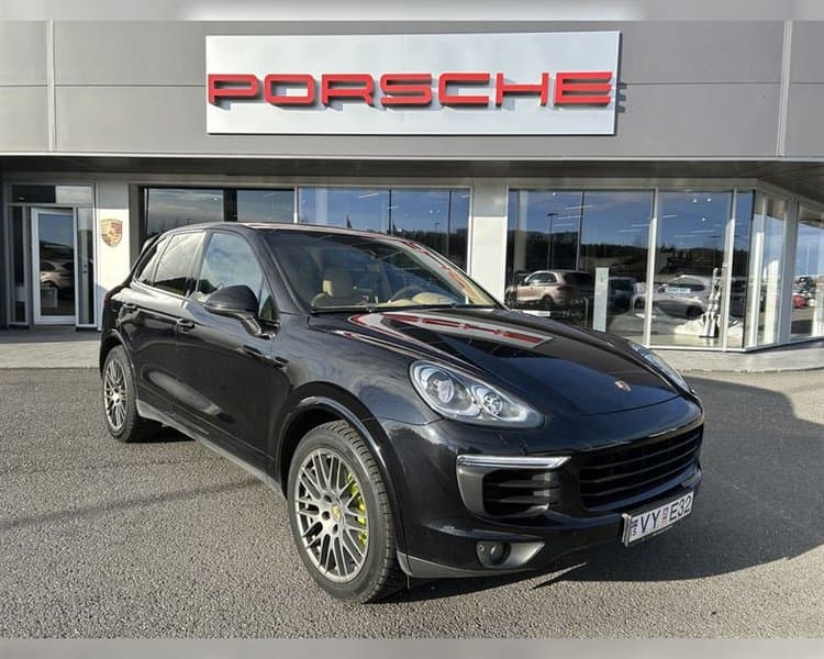 2017 Porsche Cayenne S E-Hybrid
