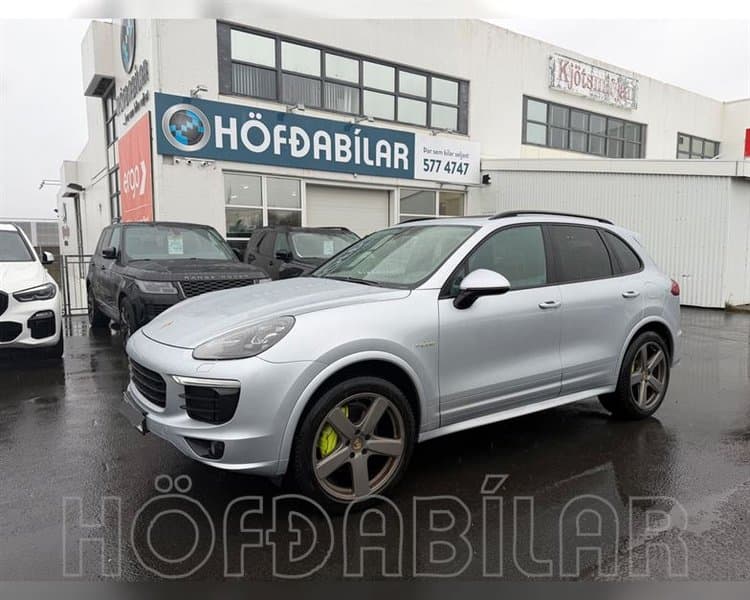 2017 Porsche Cayenne S E-Hybrid Platinum