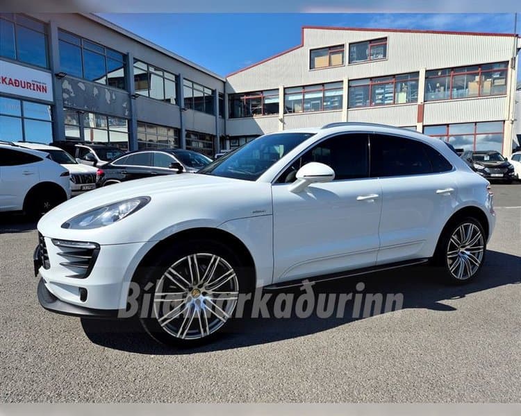 2017 Porsche Macan S V6