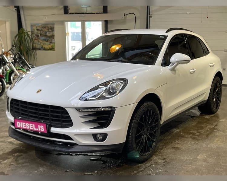 2017 Porsche Macan S V6
