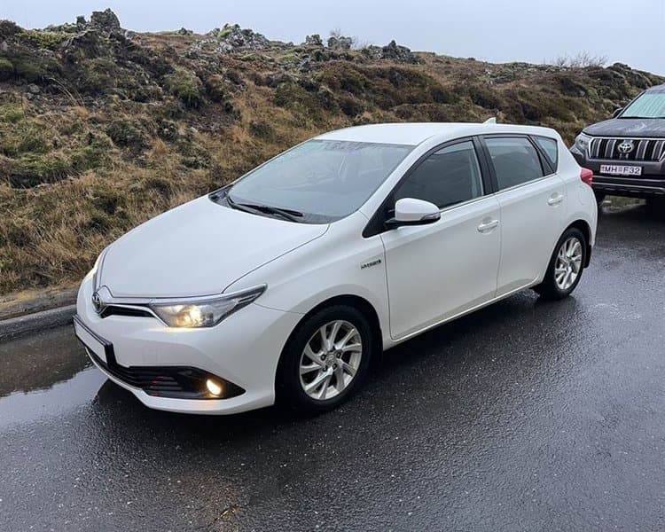 2017 Toyota Auris H/B Active Hybrid