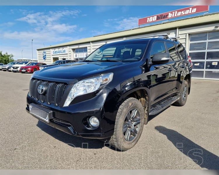 2017 Toyota Land Cruiser 150