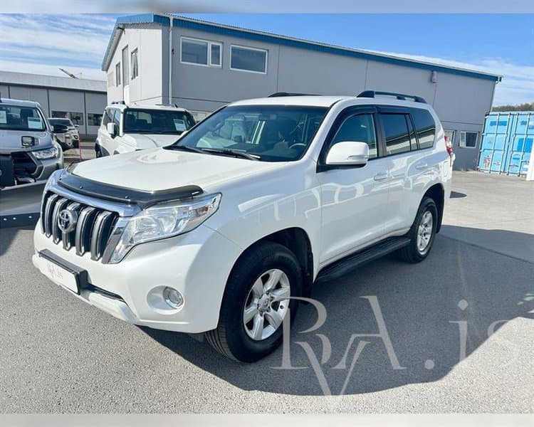 2017 Toyota Land Cruiser 150 LX Series