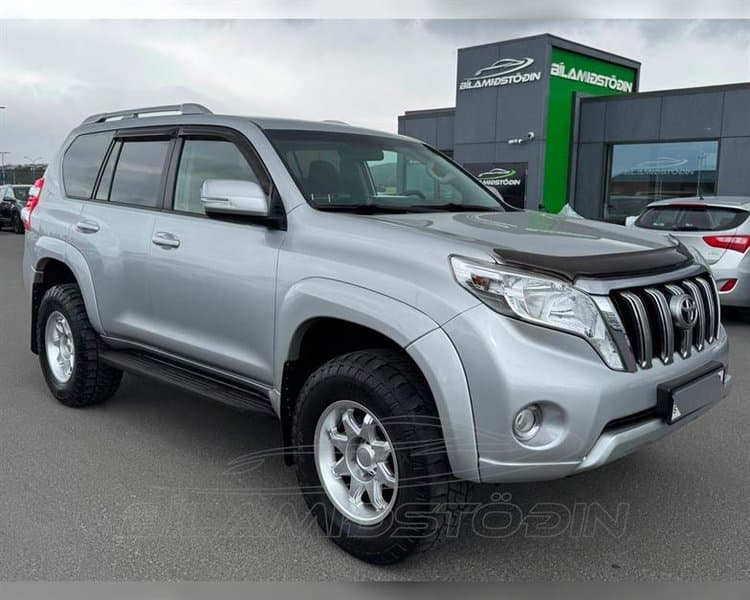 2017 Toyota Land Cruiser 150 Series