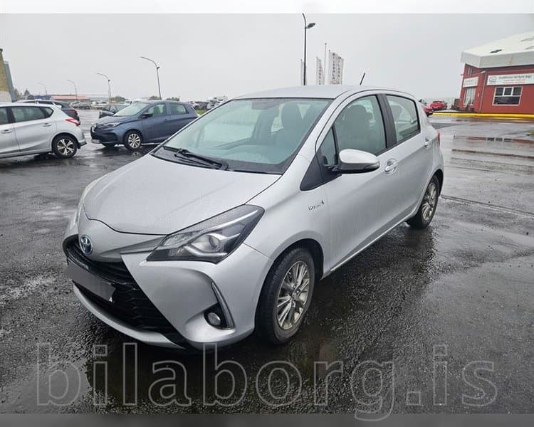 2017 Toyota Yaris Hybrid