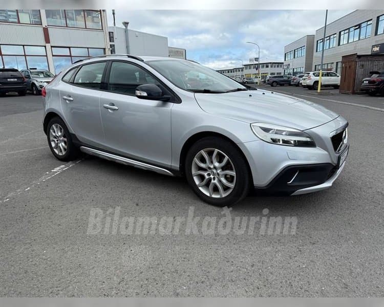 2017 Volvo V40 Cross Country